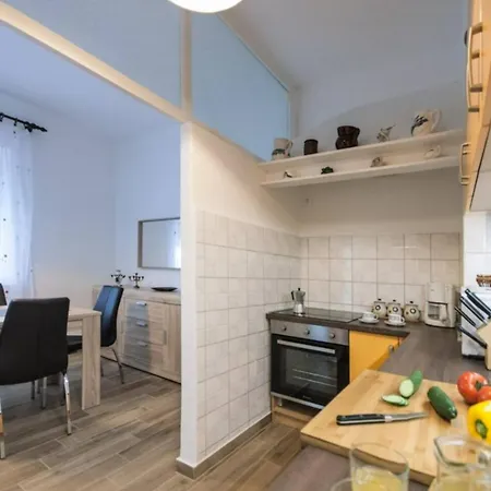 House With Private Swiming Pool Pula
